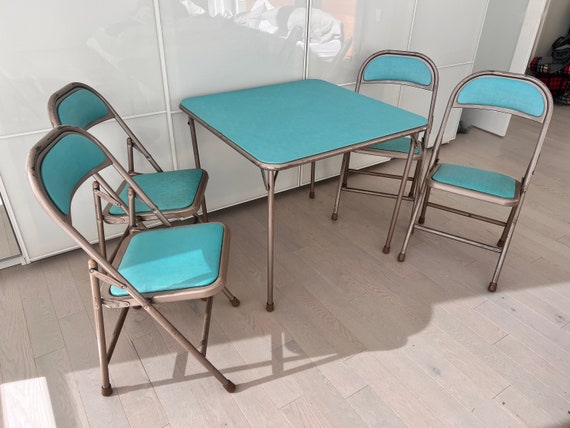 Blue card 2024 table and chairs
