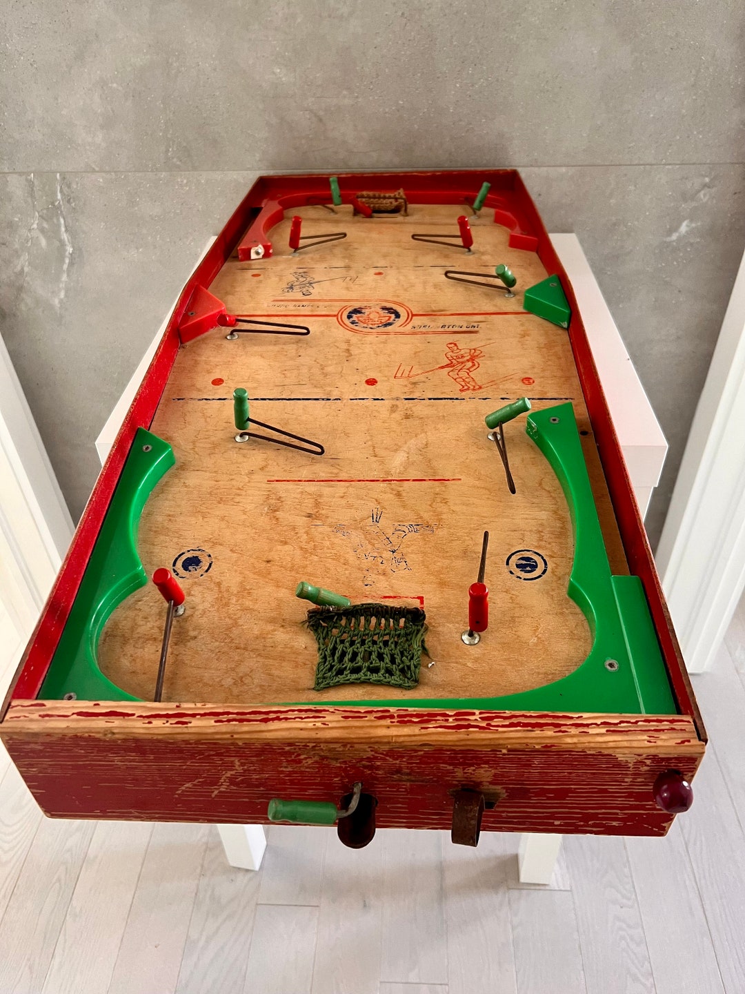 Vintage Rare MUNRO HOCKEY GAME, 1950s Mechanical Table Top Hockey Game