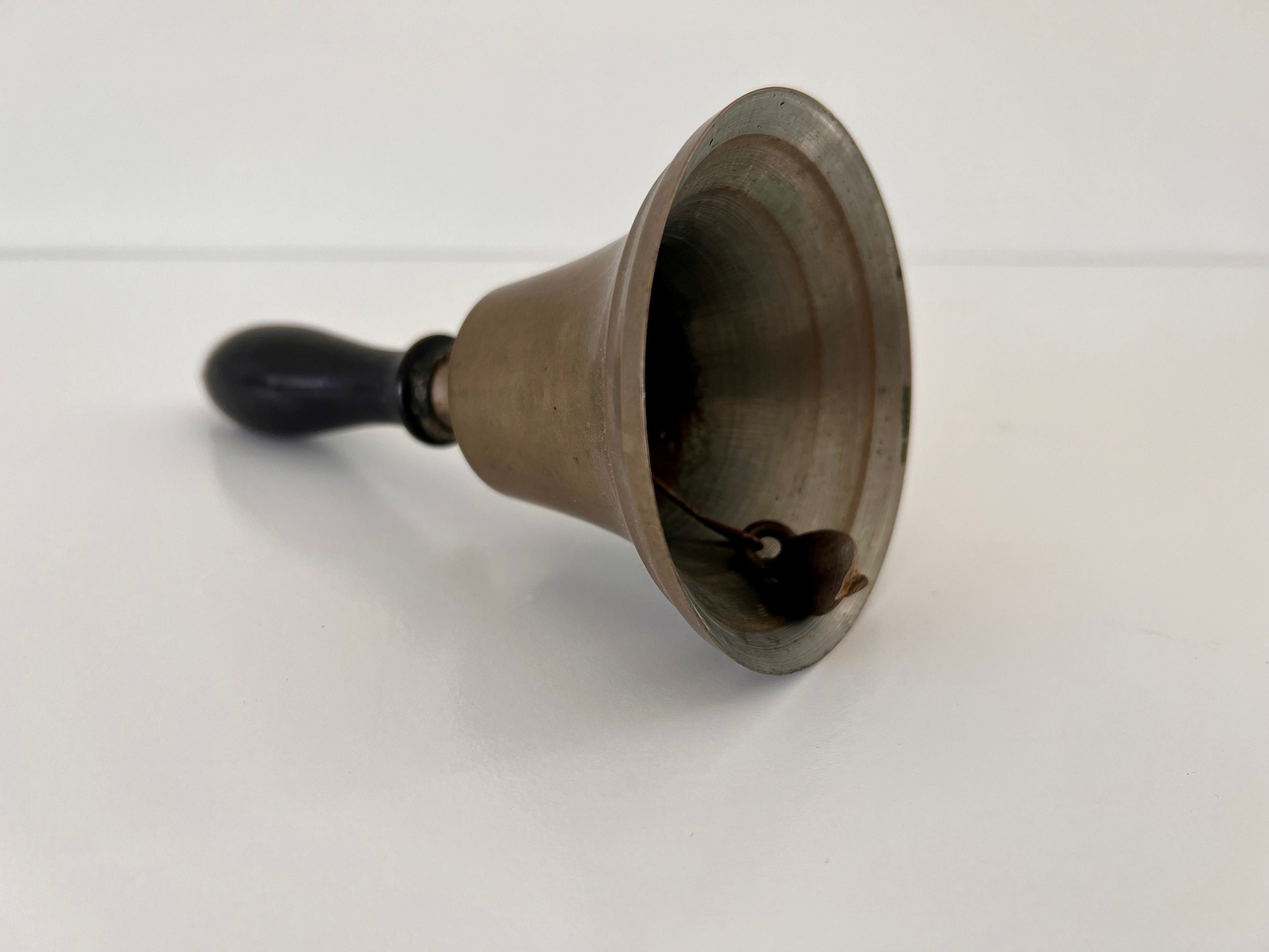 SCP014) Vintage Brass Bell (12x12x14) – Habitat Home & Garden