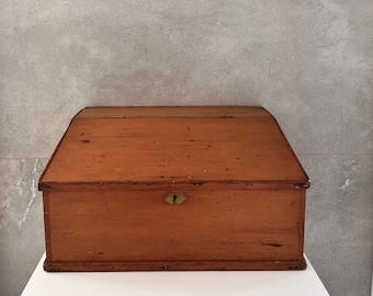 Vintage Early 1900s PINE SLOPE FRONT Desk w/3 Drawers, Antique Pine Table Top Writing Desk, Clerk's Writing Desk, Greeting Station, Lap Desk