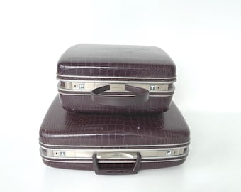Vintage Samsonite Suitcase: Mid-Century Faux Alligator Silhouette
