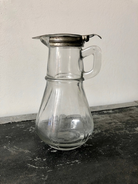 Vintage Hazel Atlas Glass Syrup Pitcher: Metal Lid, Shabby Kitchen Decor