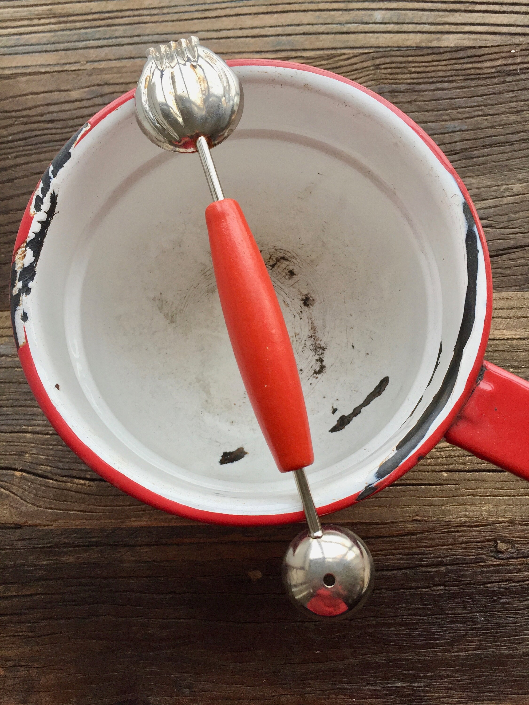 Kitchen & Dining Melon Baller and Butter Curler Vintage Red Skyline