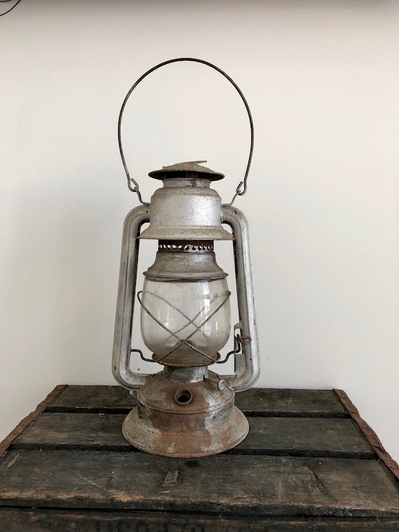 Vintage Gift Metal Iron Barn Railroad Kerosene Oil Lamp Lantern Home Decor 