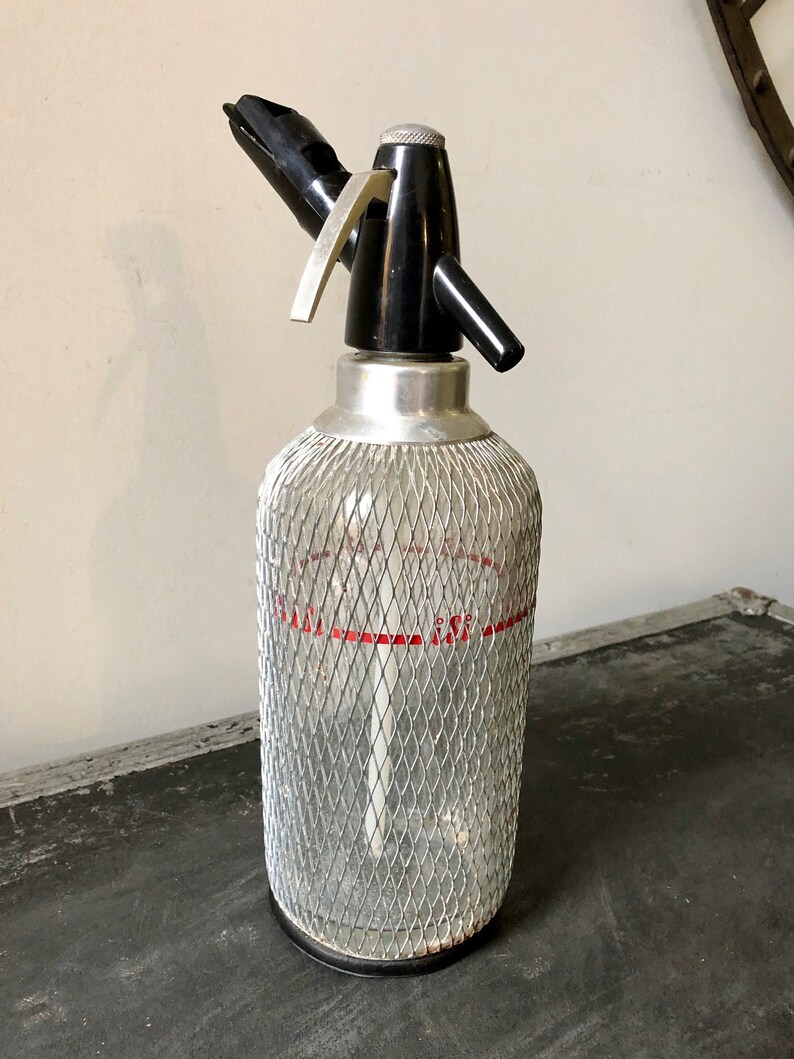 Vintage MESH SELTZER BOTTLE 1950s Isi Seltzer Bottle Mid Etsy