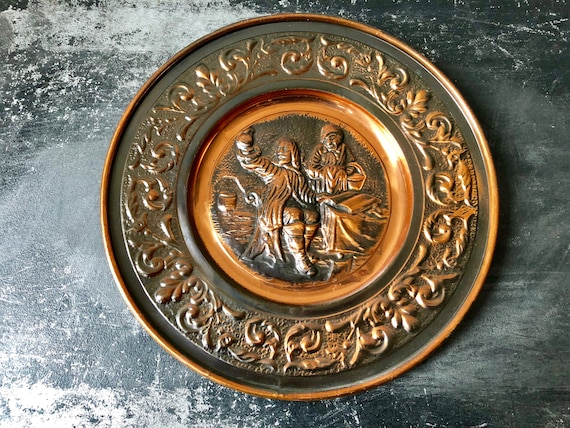 Vintage Hammered Copper Wall Plate: 11-inch Repousse, Old World