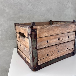 Caisse à produits laitiers Jeffery's vintage : décoration de ferme rustique, bordures en acier