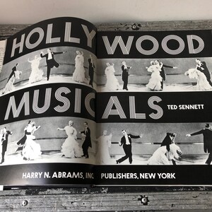 Vintage 1981 HOLLYWOOD MUSICALS by Ted Sennett, Oversized Coffee  