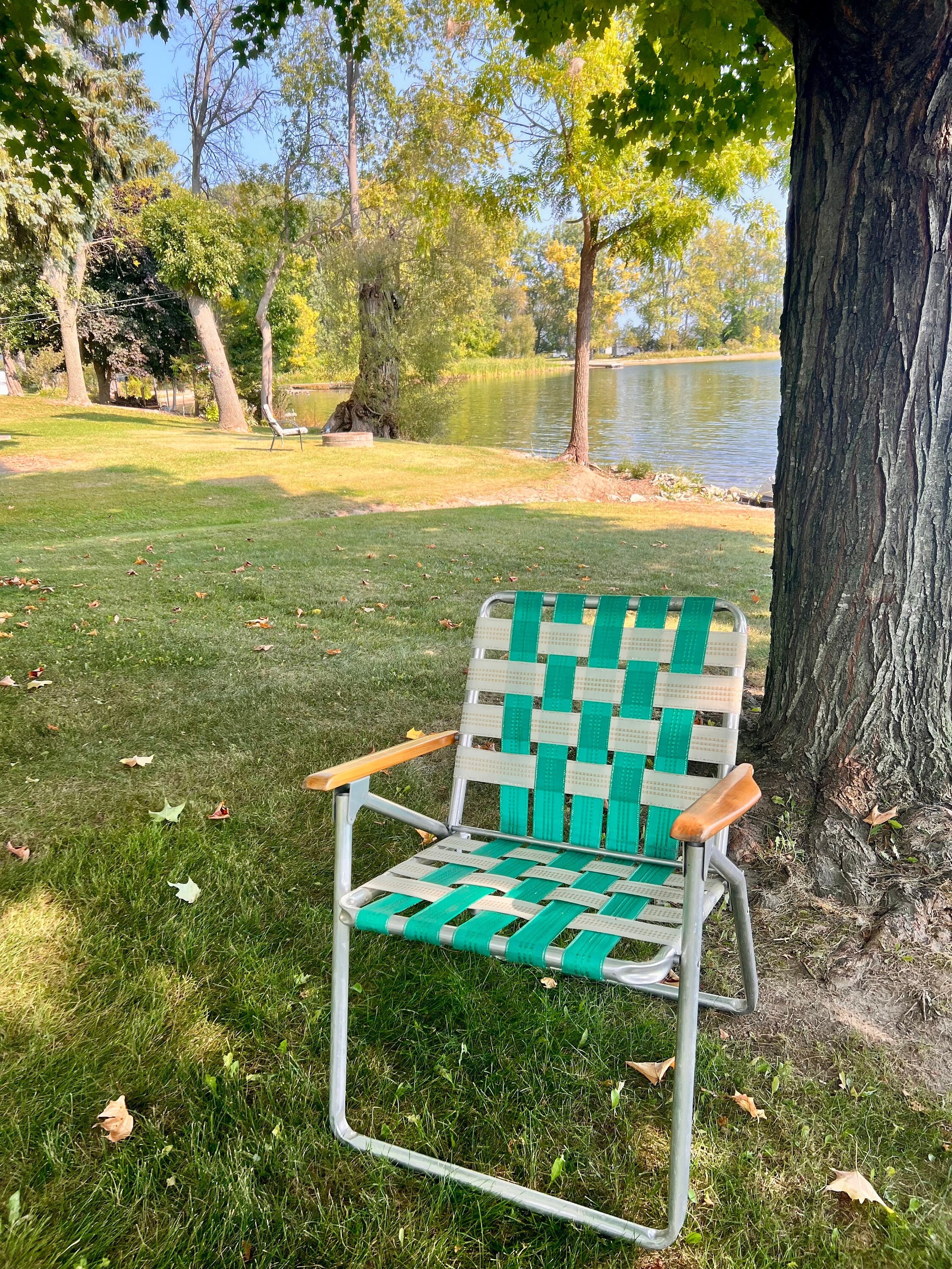 Vintage 1960s FOLDING ALUMINUM WEBBING Chair, Telescope Vintage 1960s FOLDING ALUMINUM WEBBING Chair, Telescope