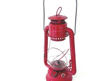 Old Vintage Dietz Comet Iron Kerosene Oil Lamp Lantern With Globe