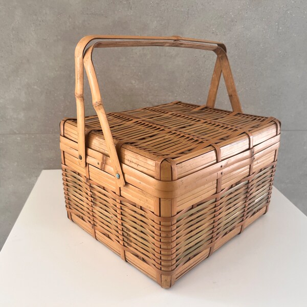 Vintage BAMBOO PICNIC BASKET, Double Folding Handles, Hinged Lid, Woven Basket, Lunch Tote, Wine Gift, Country House Decor, Boho, Farmhouse