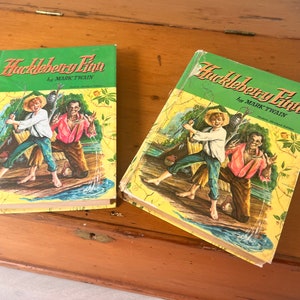 Vintage 1955 HUCKLEBERRY FINN By Mark Twain Tom Sawyer&#39;s Comrade, Abridged Edition, Whitman Publishing Co., Hard Cover Illustrated Classics