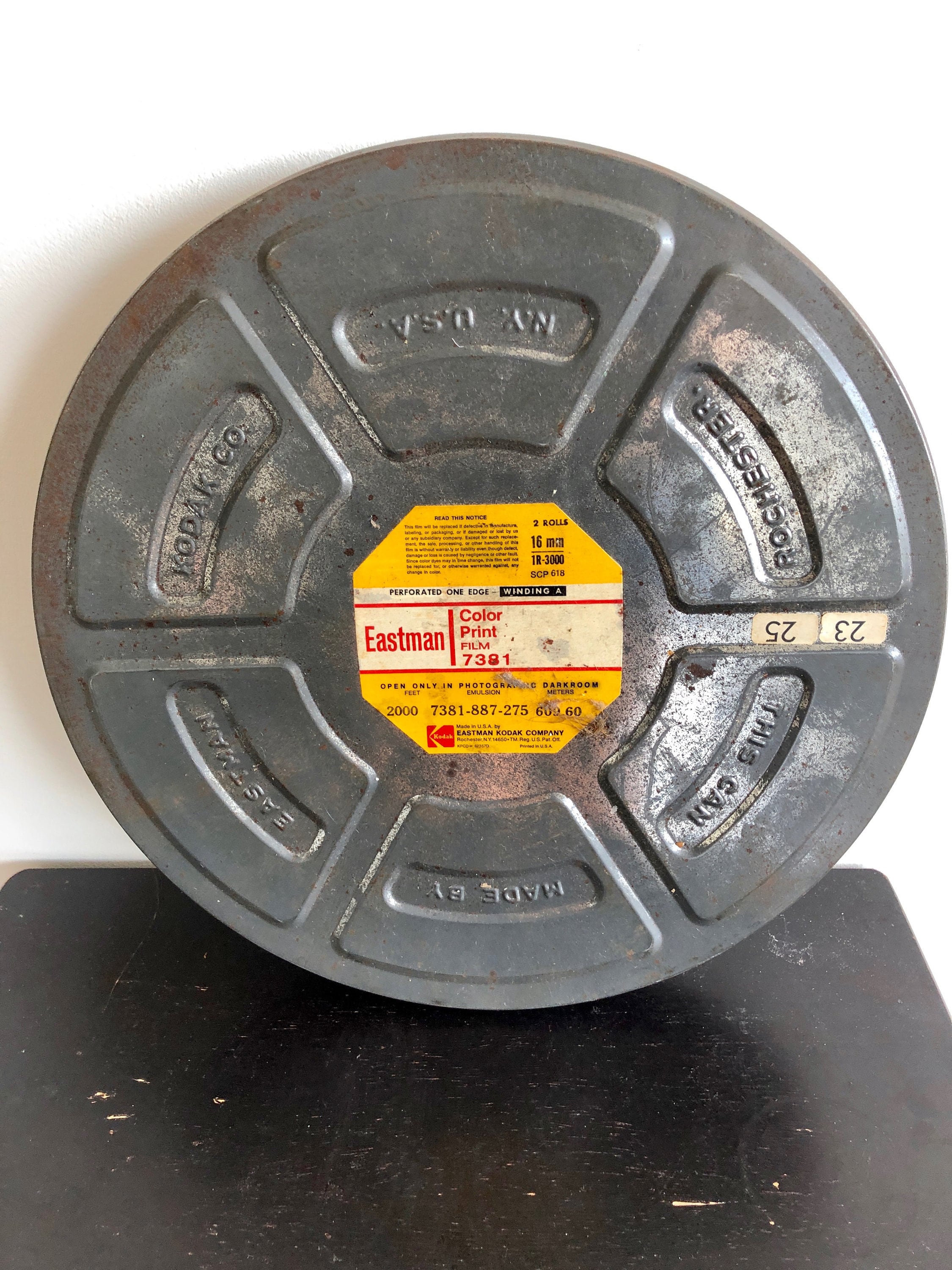 Vintage EASTMAN KODAK FILM Canister, 16 Mm Film Can, Old Kodak Movie Film  Canister, 14 Inch Diameter Metal Canister Marked Eastman Kodak Co. -   Hong Kong