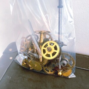 Vintage Clock Gears Grab Bag, Steampunk Parts, Brass Watch Mechanisms, DIY Craft Lot image 5