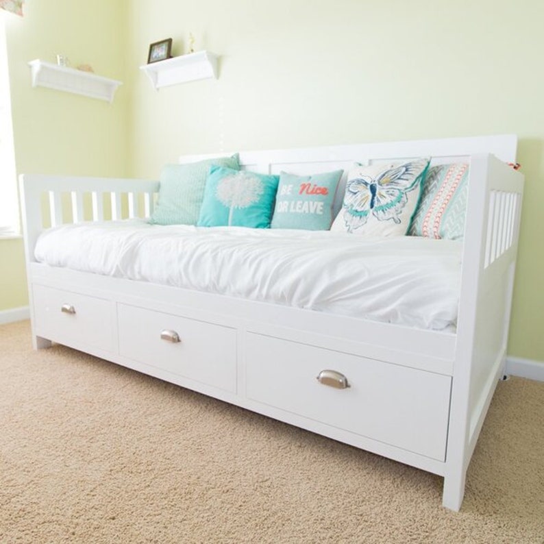 Daybed with Storage Drawers Twin Size Plans image 3