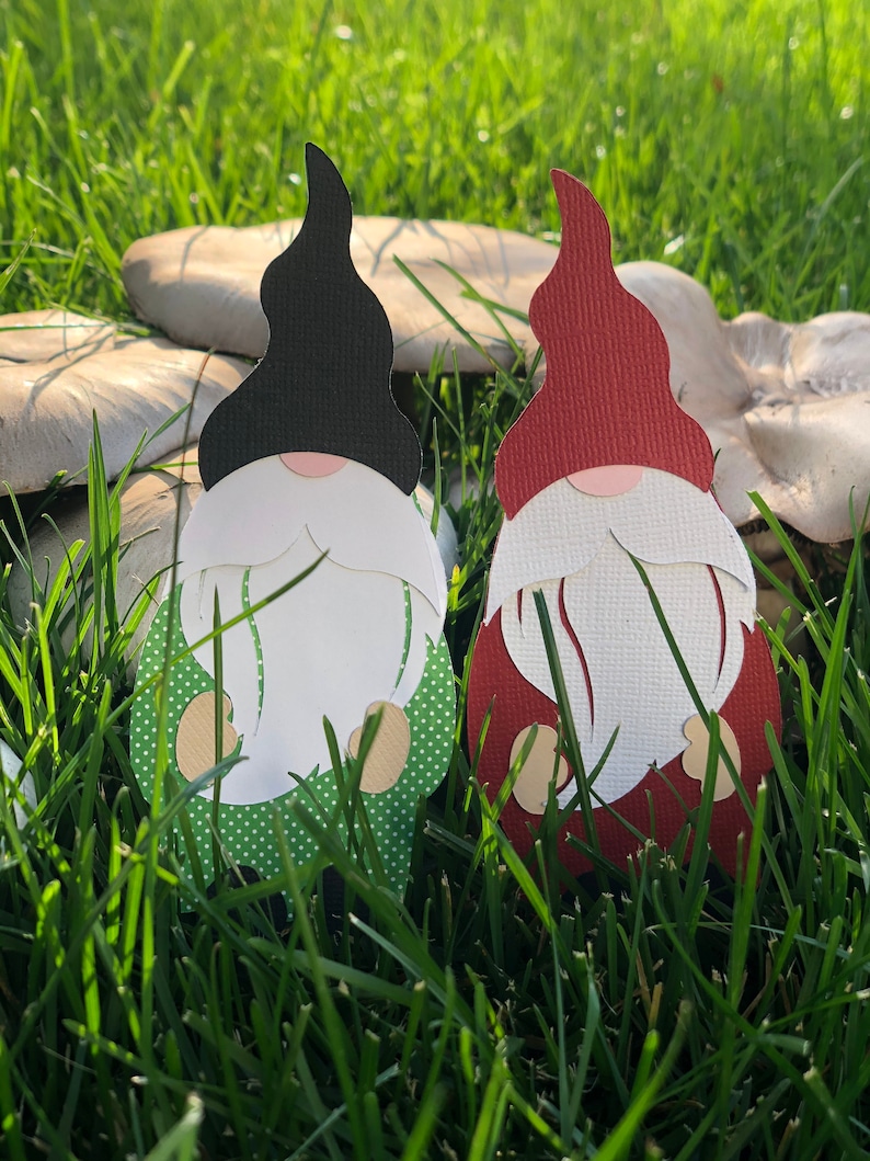 Download SVG Files: Gnome SVG Gnome Cut File | Etsy