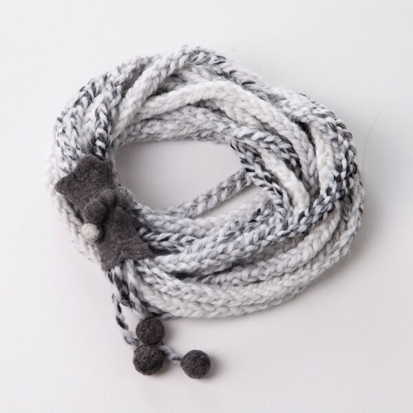Chain wool and felt scarf. Knitted loop white gray neckwarmer.