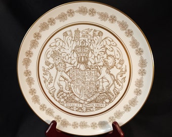 Wedgwood Queen's Silver Jubilee Commemorative Plate