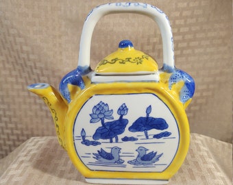 Decorative Ceramic Asian-Theme Teapot