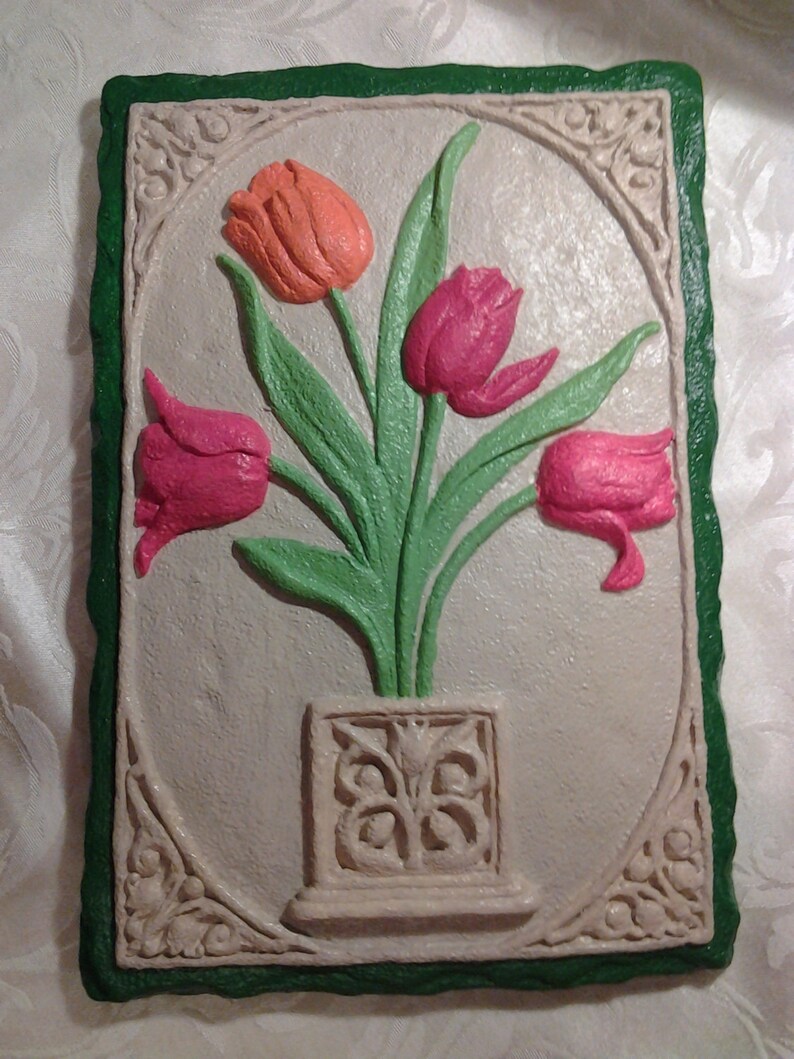 Spring Tulip Plaque image 2