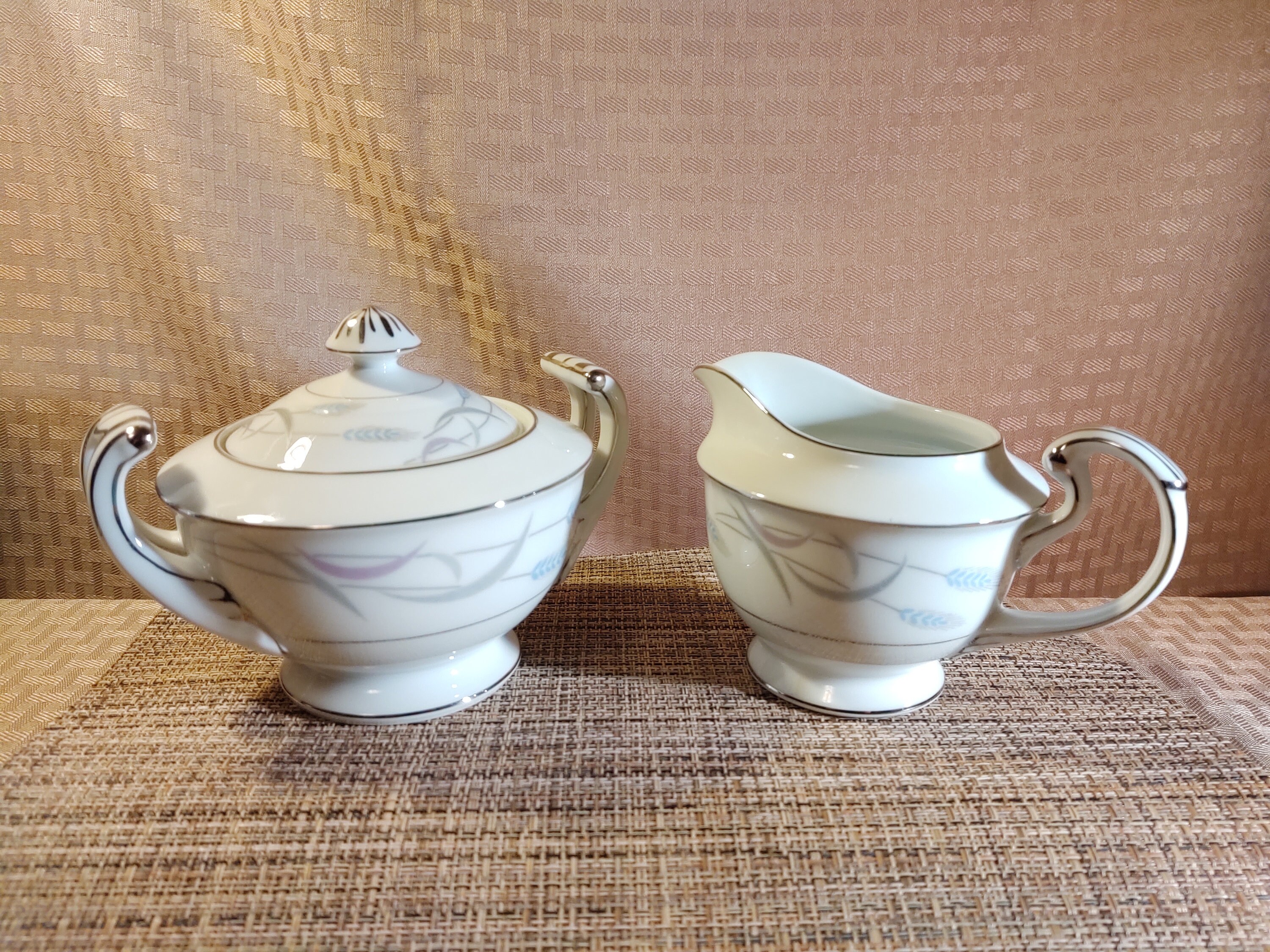 Serving Odds & Ends Home & Living Sugar Bowls & Creamers Valmont China