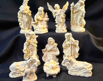 11 Piece Miniature Resin Nativity Set in Shimmering Pearl