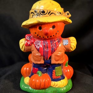 Hobbyist Fall Scarecrow Figurine