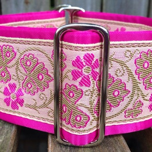 Pink Flowers Jacquard Collar