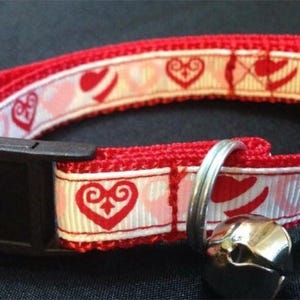1/2" and 3/4" Hearts Collar for Cats and Small Dogs Too!