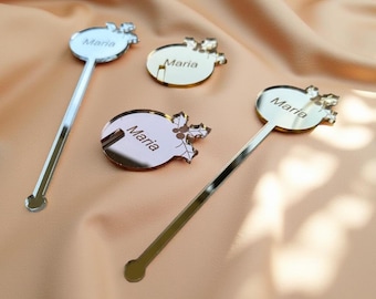 Holly Leaf Drink Charms with Custom Name, Personalized Christmas Wine Glass Names, Christmas Hosting