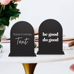 Custom Arch Acrylic Table Sign: Personalized Party Decor