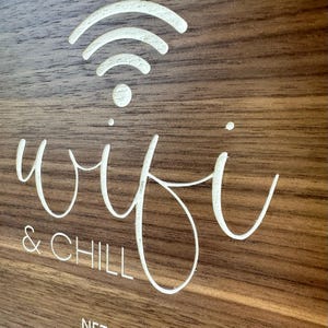 Personalized Wooden Wifi Sign, Wifi Password Sign, Business Wifi Sign, Wifi Network Password Engraved Sign, Wooden Sleek Wifi Sign bild 2