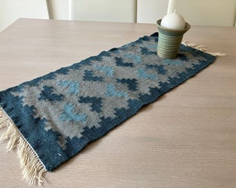 Hand Woven Table Runner, Greek Table Cloth, Wool Table Topper, Vintage Home Decor, White Rug, Size 11&quot; x 25&#39;&#39;