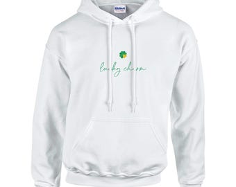 Bonita sudadera con capucha para el Día de San Patricio / Sudadera con amuleto de la suerte bordado con trébol de cuatro hojas / Atuendo elegante y moderno para el Día de San Patricio