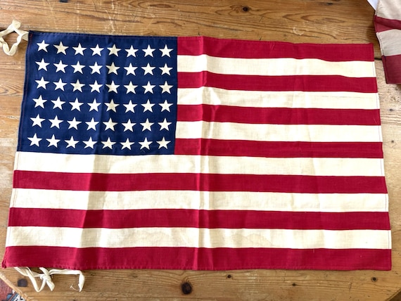 Vintage 48-star US AMERICAN Flag Stars & Stripes WWII Era 24