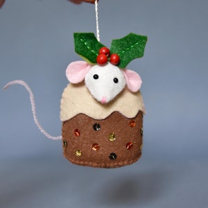 PDF-BESTANDEN - Muis in kerstpuddingvilt naaipatroon tutorial - muizenboomornament - kerstbal - vilten kerstversieringen