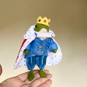Miniature Frog Prince Outfit Sewing Pattern – Felt Doll Clothes (PDF Download)