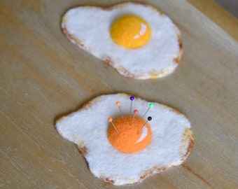 Needle felted fried egg - Play Food - Pin cushion - desk decor