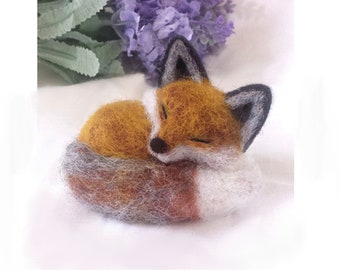 Needle Felt Sleeping Fox kit - beginner/ intermediate - The Wishing Shed - Decoration / Ornament Gift