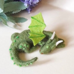 PDF FILES PATTERN Little Sleeping Dragon  -   Beginner/ intermediate Shed craft work