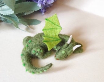 PDF FILES PATTERN Little Sleeping Dragon  -   Beginner/ intermediate Shed craft work