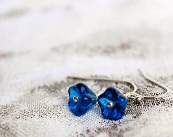 Dark blue earrings for daughter gift - Sterling silver drop jewelry - Small simple earrings for her gifts - Everyday flower dangle earrings