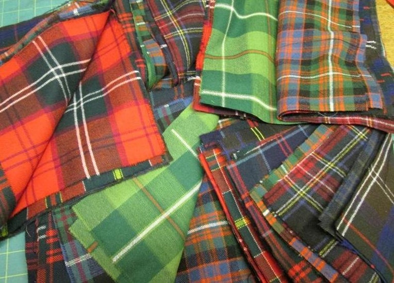 Tartan Fabric Patchwork Patches 20 Squares 23 cm x 23 cm 100% Pure Wool image 2