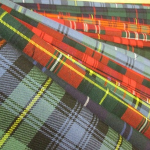 Tartan Fabric Patchwork Patches 20 Squares 23 cm x 23 cm 100% Pure Wool image 3