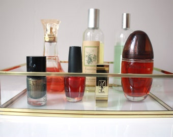 Beauty set, messing display, make up organizer single