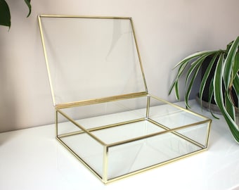 Vitrina de cristal a medida (25 x 20 cm), caja de latón, joyero, vitrina