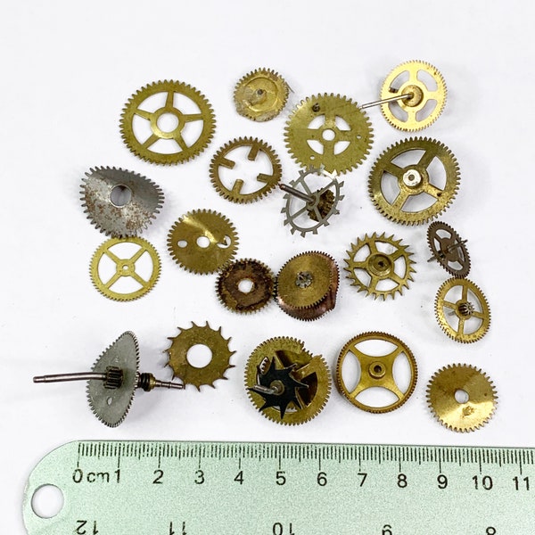 20 Clock Gears Wheels Steampunk Altered Art Watchmaker Lot Vtg Cogs * IMPROPRE * B