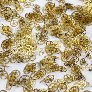 100 Watch Wheels 4-7mm Gold Steampunk Art Gears Watchmaker Repair Lot Parts Cogs