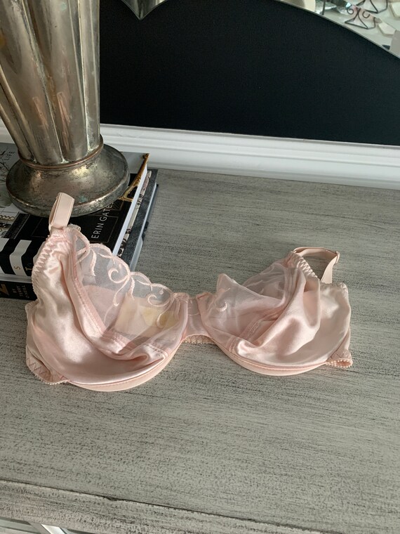 Vintage Gold Label Blush Color Victoria’s Secret B