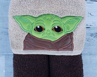 Hooded Towel, Baby Yoda, Star Wars Yoda, Kid's Hooded Towel, Yoda Bath Towel, Yoda Beach Towel, Yoda Pool Towel, Star Wars Hooded Towel